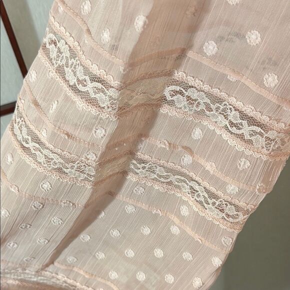 White House Black Market Pink Pleated Long Sleeve Blouse - Picture 4 of 9